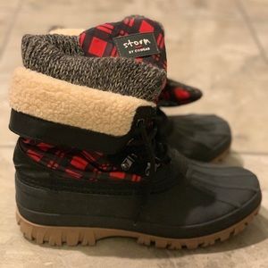 Storm by Cougar - Buffalo Plaid Duck Boots